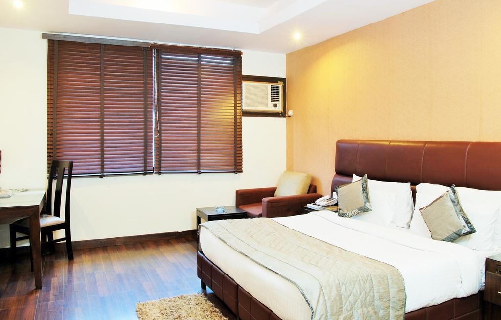 Hotel Deer Parkk Нью-Делі Екстер'єр фото